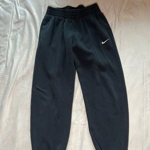 Nike sweatpants black